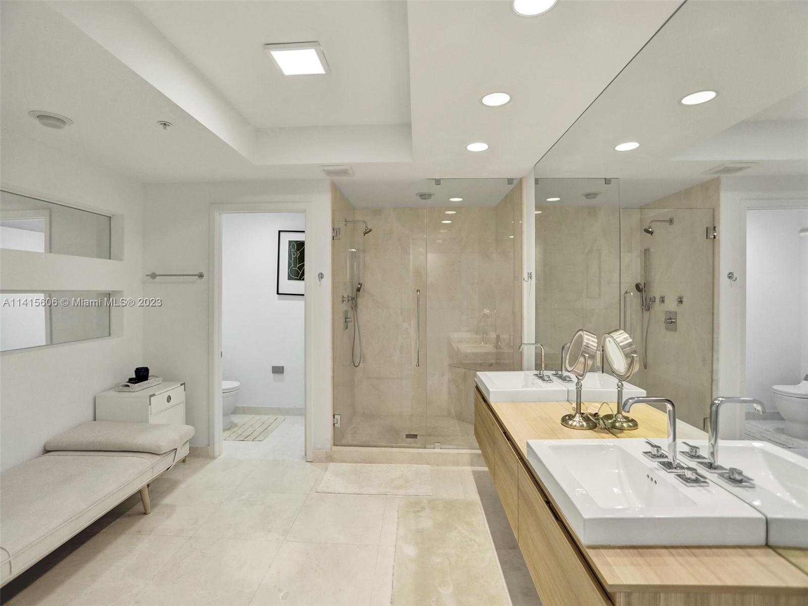 MARINA PALMS RESIDENCES S - Residential