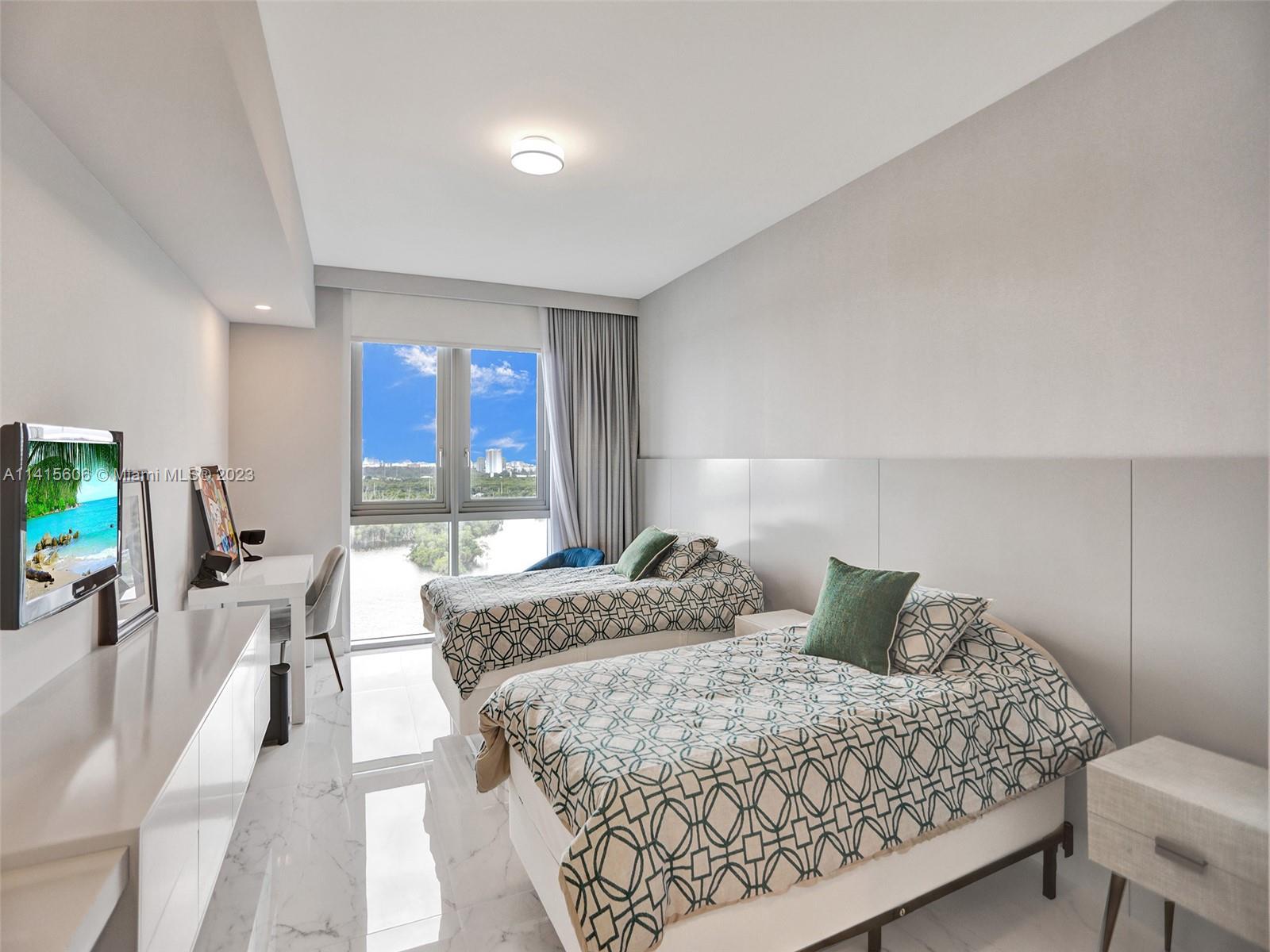 MARINA PALMS RESIDENCES S - Residential