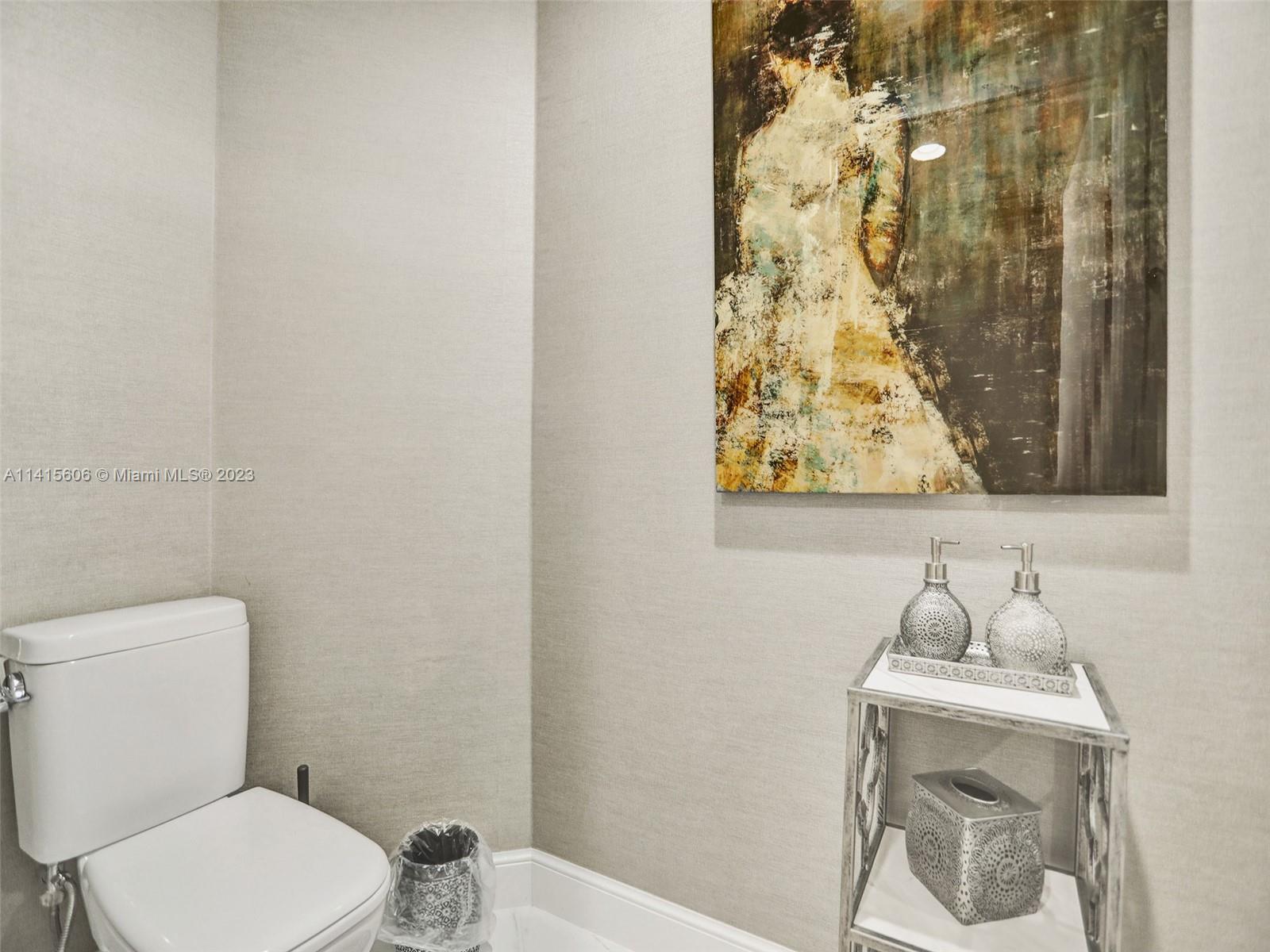 MARINA PALMS RESIDENCES S - Residential