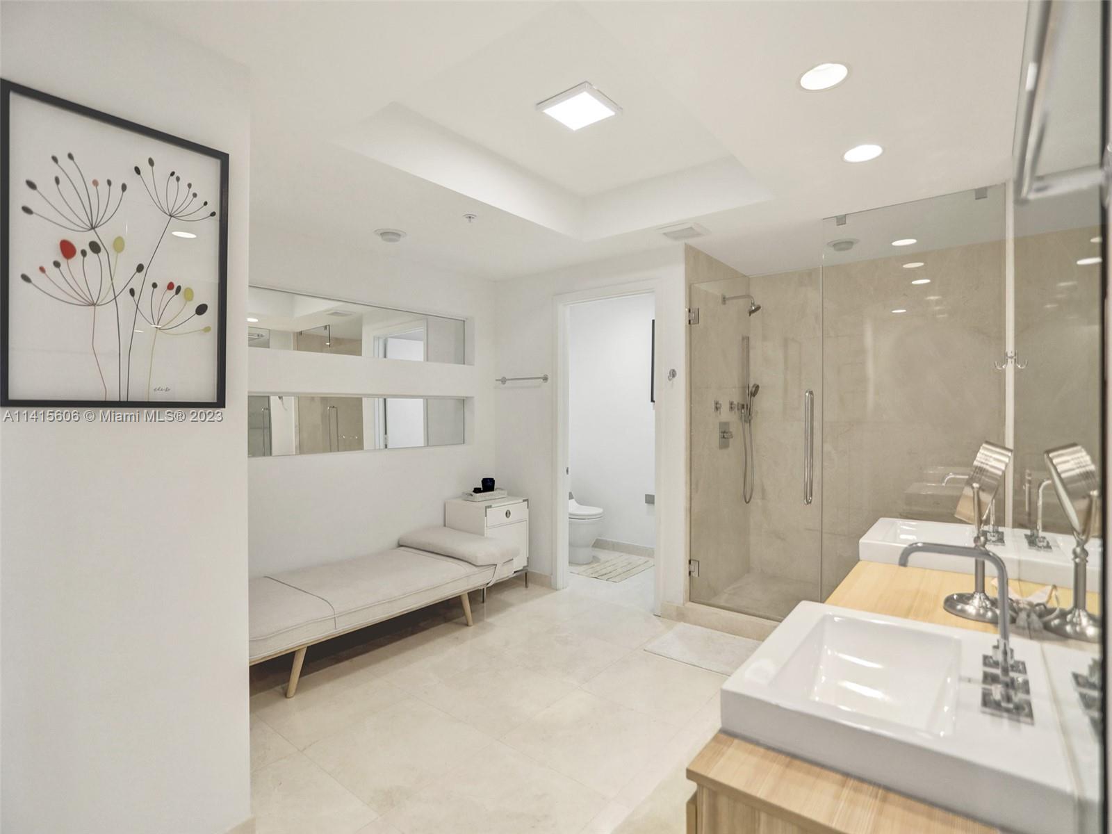 MARINA PALMS RESIDENCES S - Residential