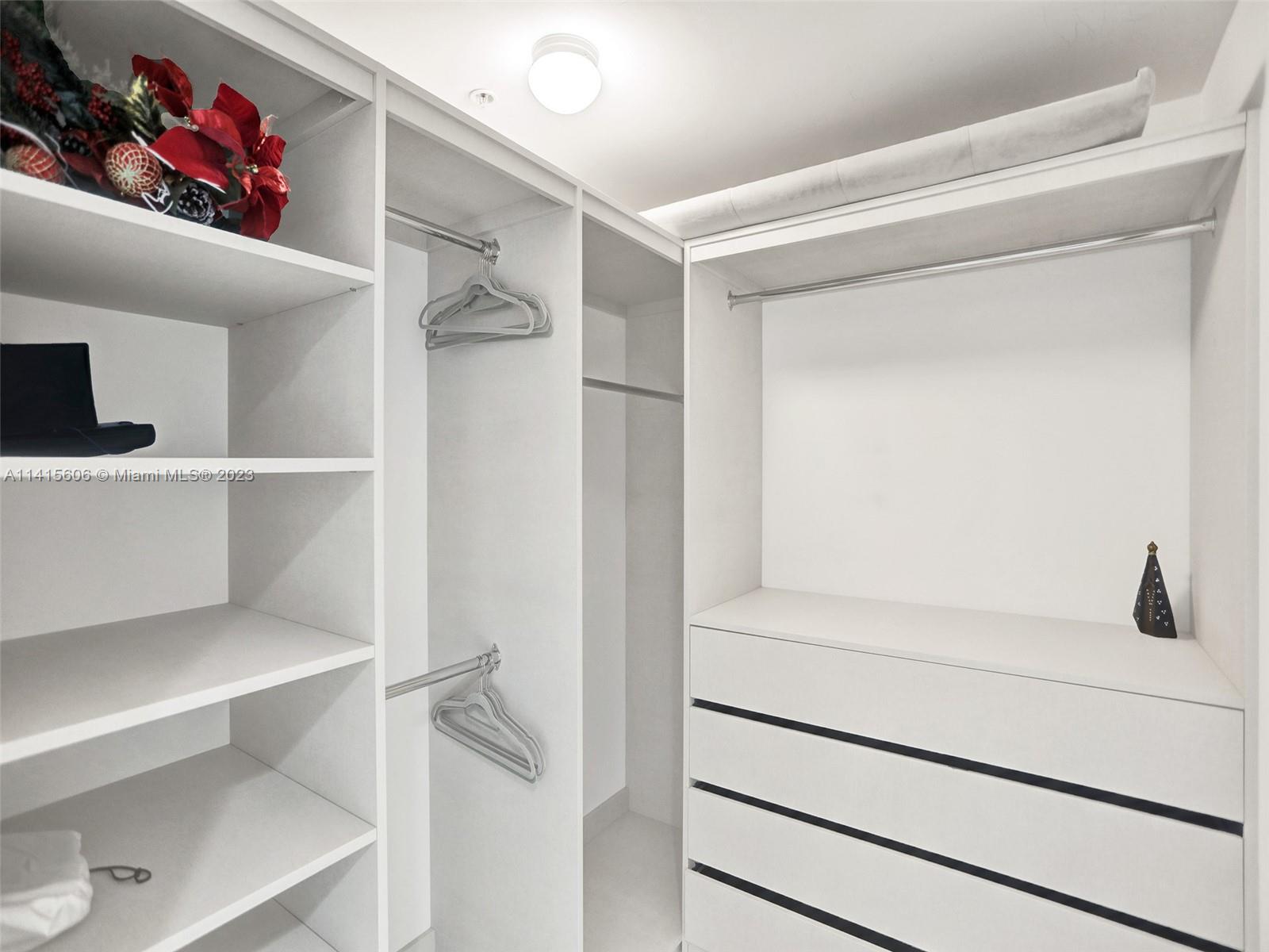 MARINA PALMS RESIDENCES S - Residential