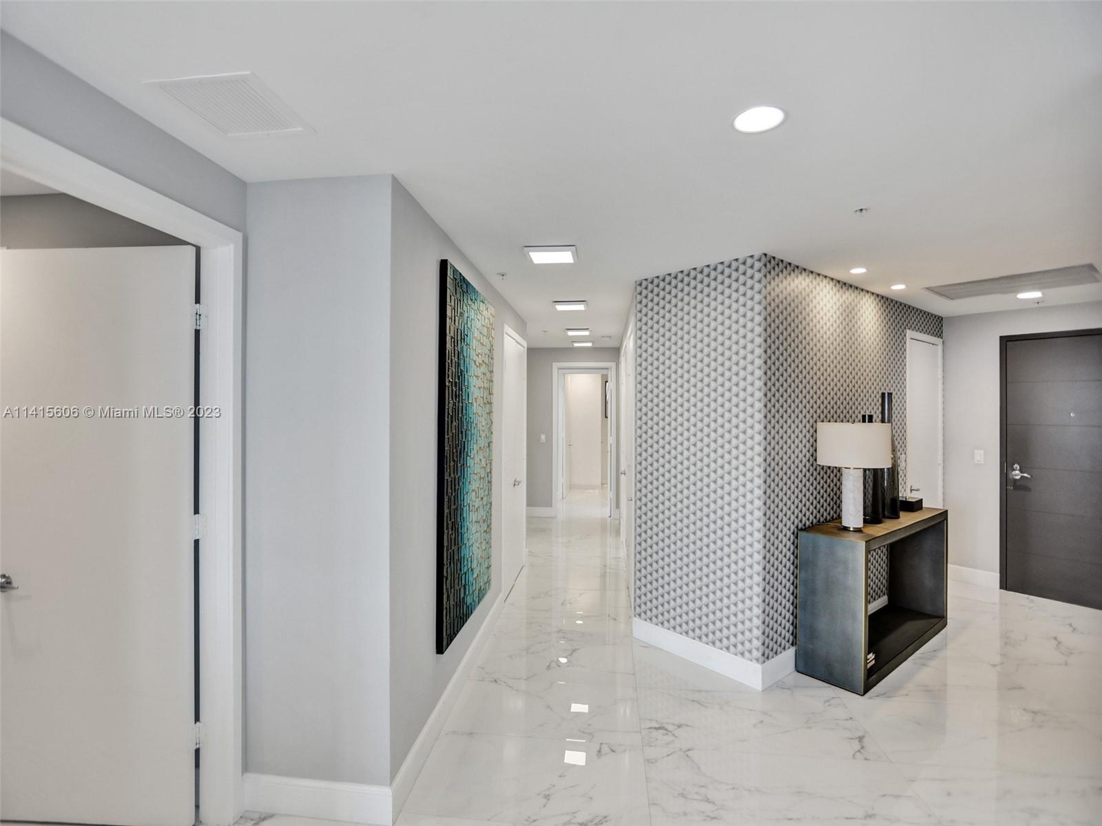 MARINA PALMS RESIDENCES S - Residential