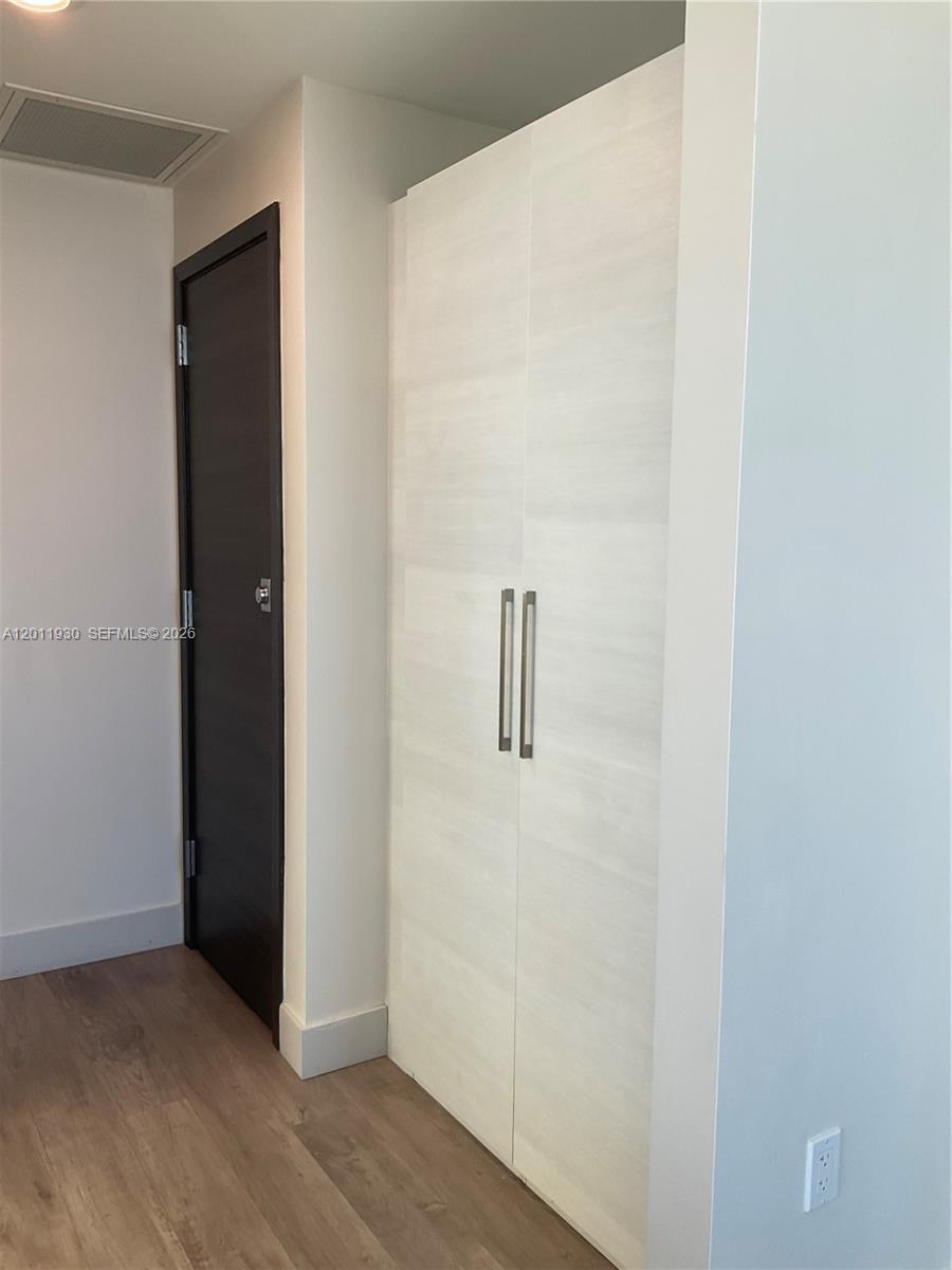 COSTA HOLLYWOOD CONDO - Residential