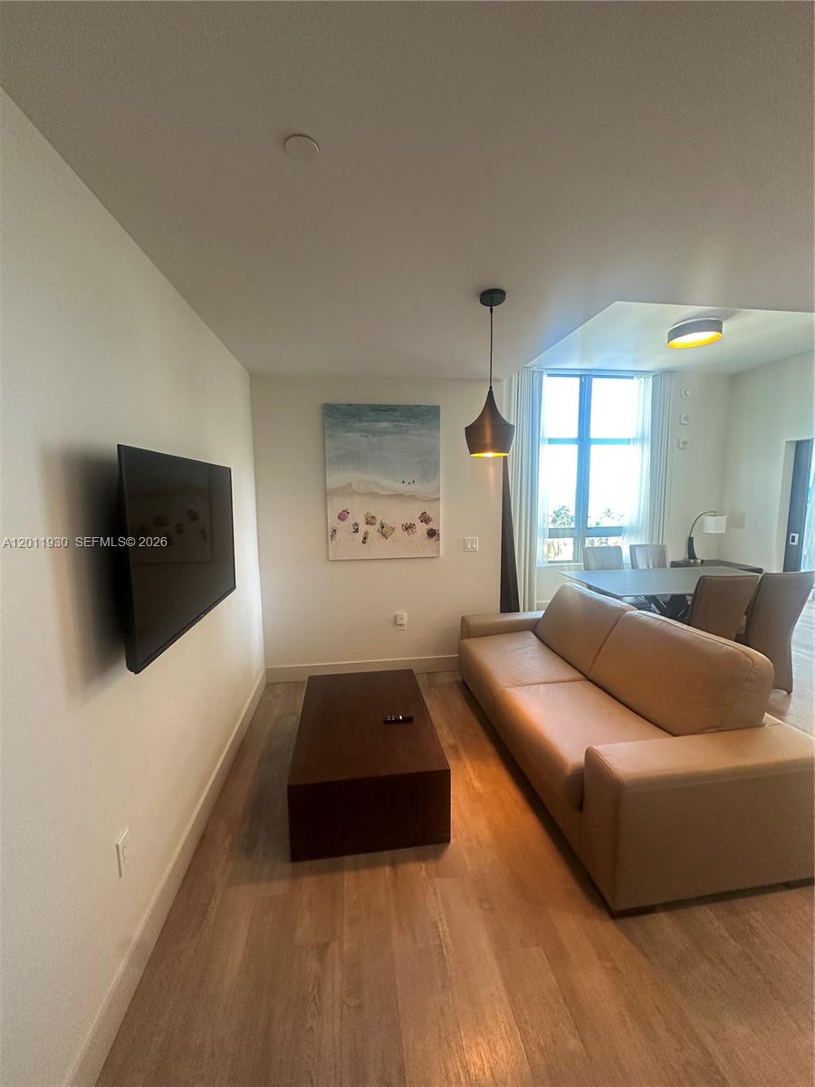 COSTA HOLLYWOOD CONDO - Residential