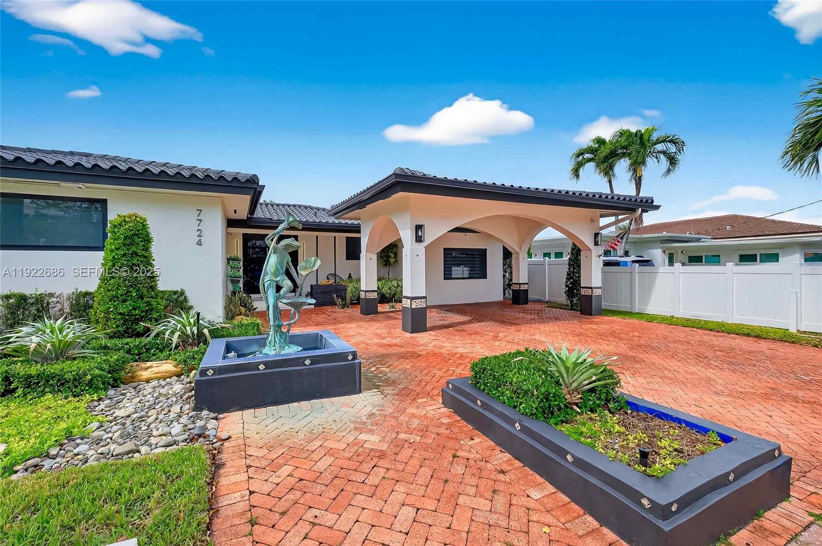 BISCAYNE POINT - Residential