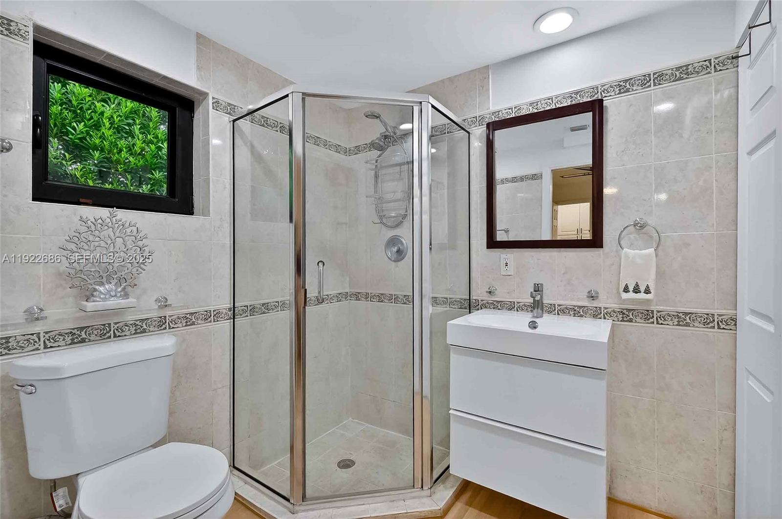 BISCAYNE POINT - Residential