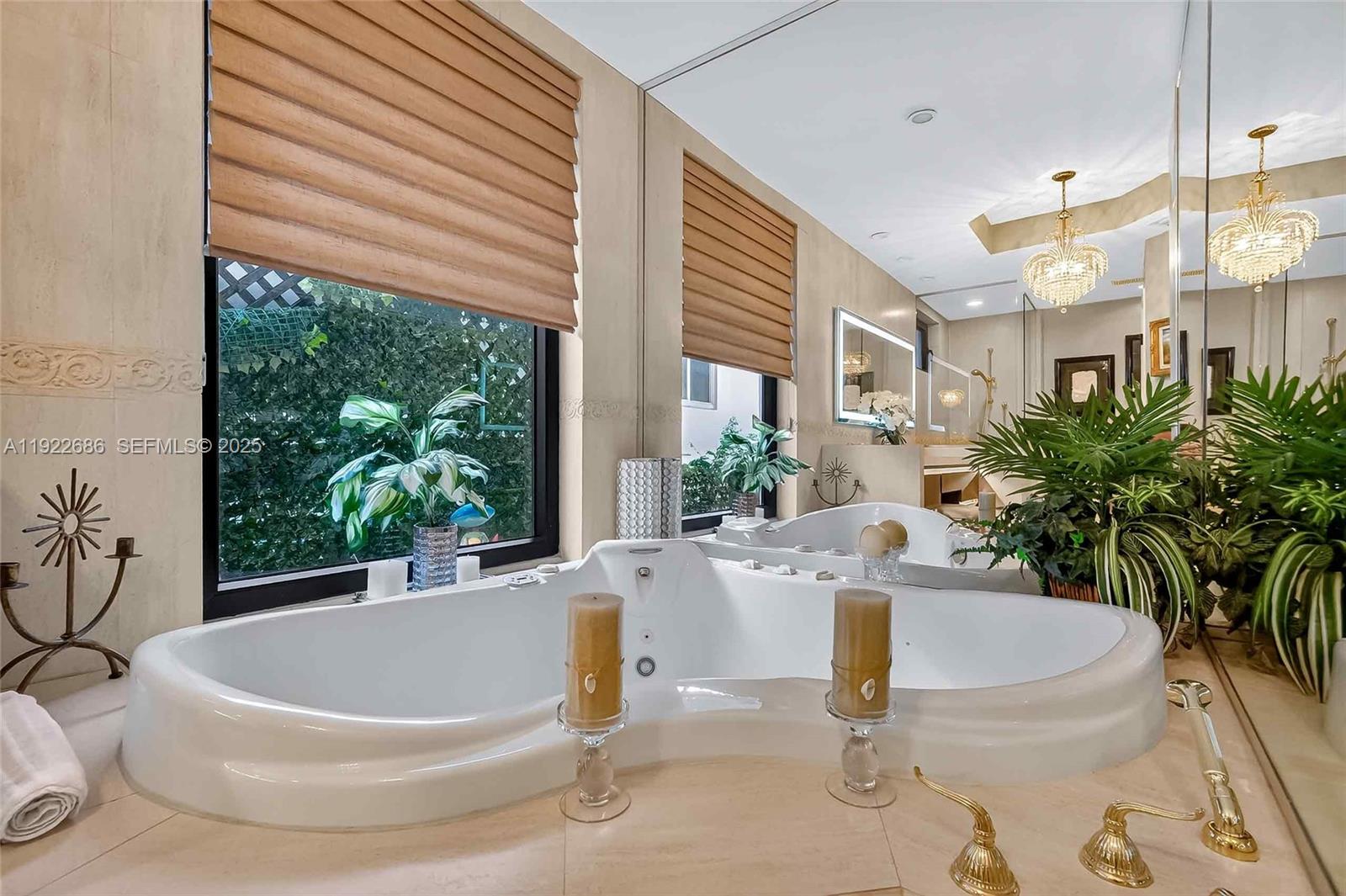 BISCAYNE POINT - Residential