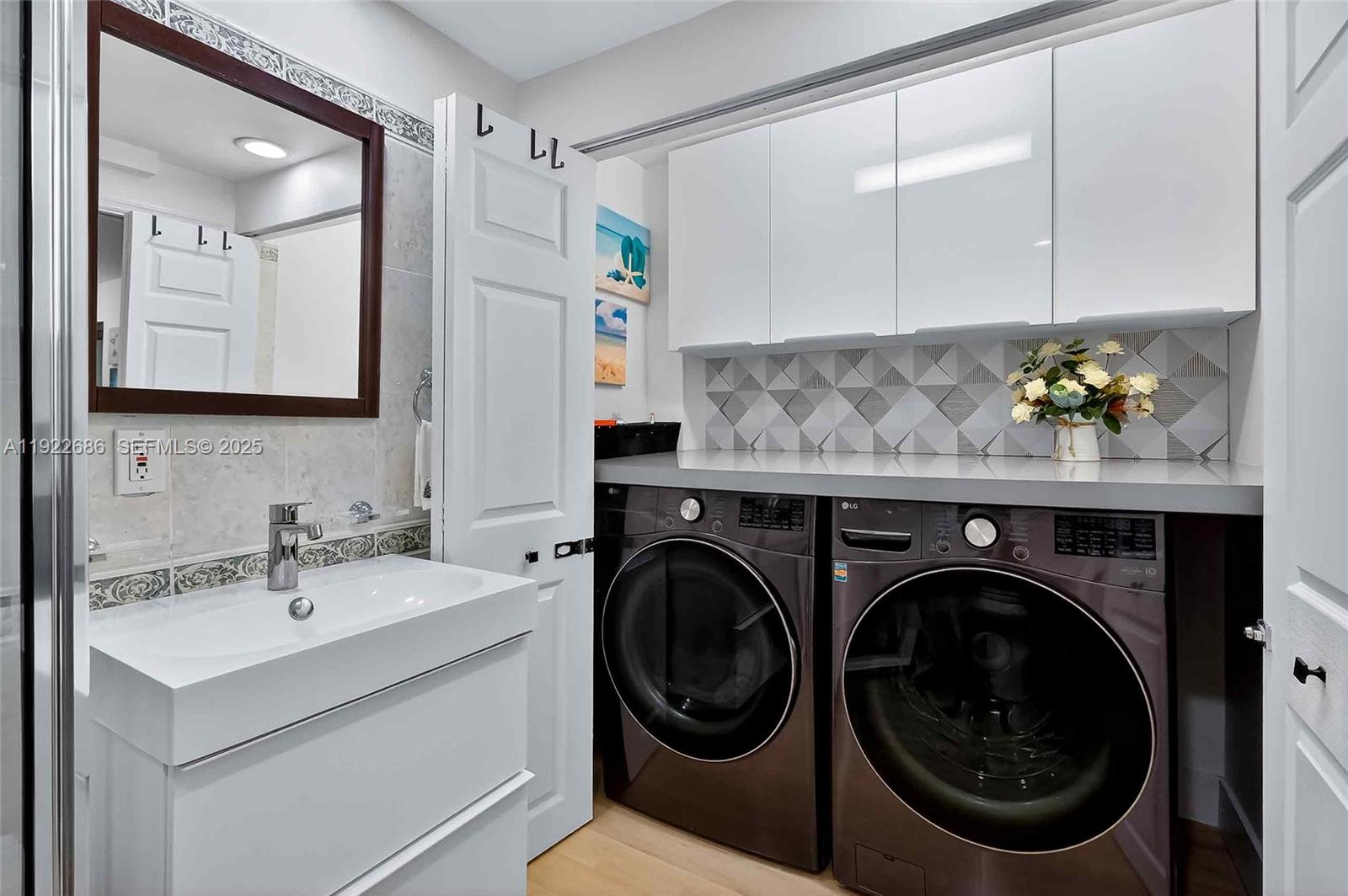 BISCAYNE POINT - Residential