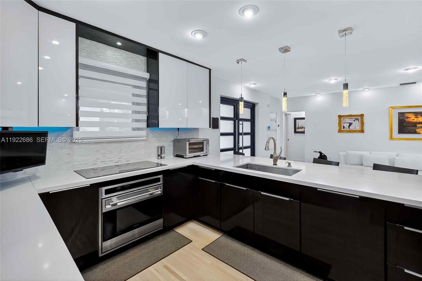 BISCAYNE POINT - Residential