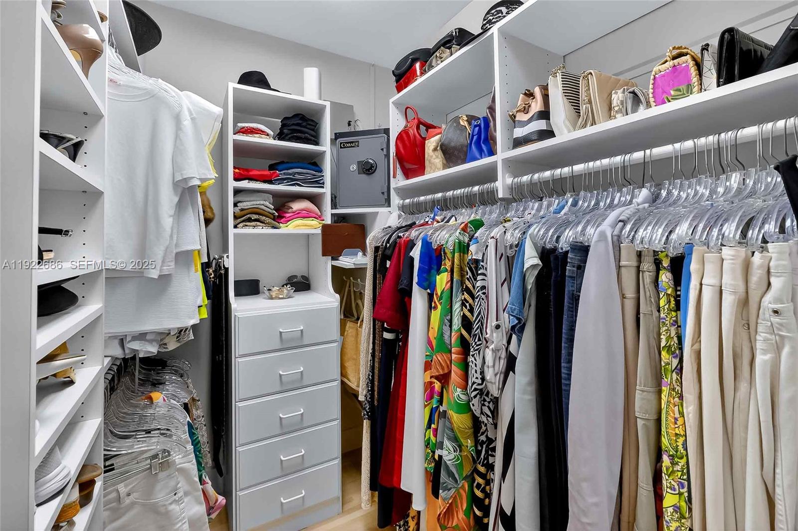 BISCAYNE POINT - Residential