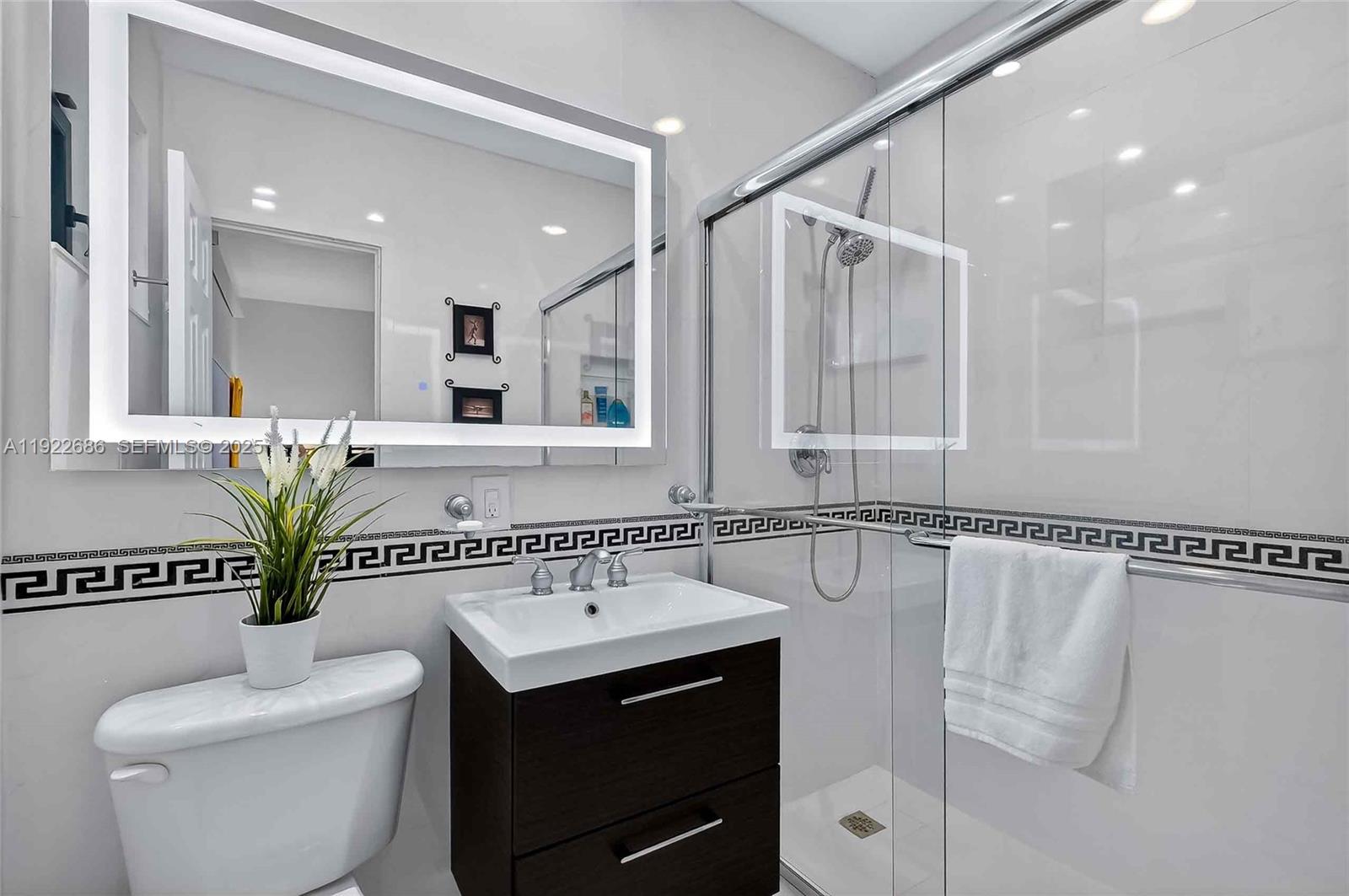 BISCAYNE POINT - Residential