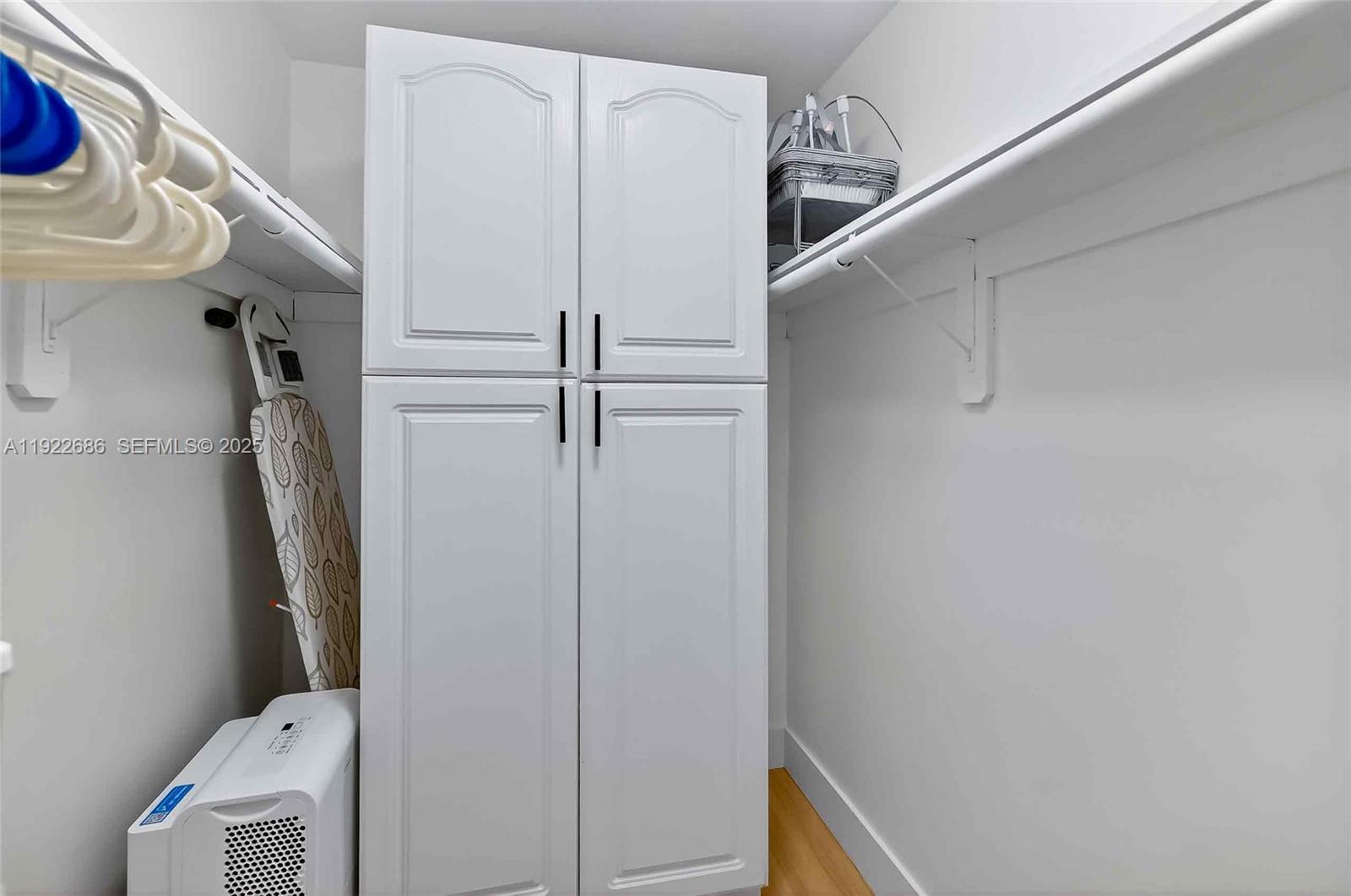 BISCAYNE POINT - Residential