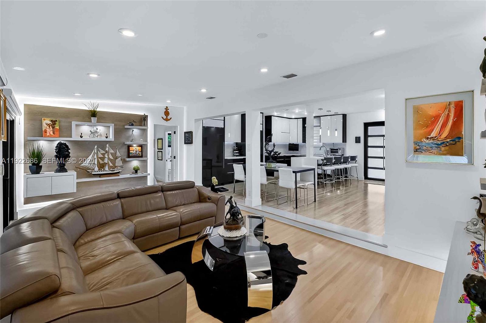 BISCAYNE POINT - Residential