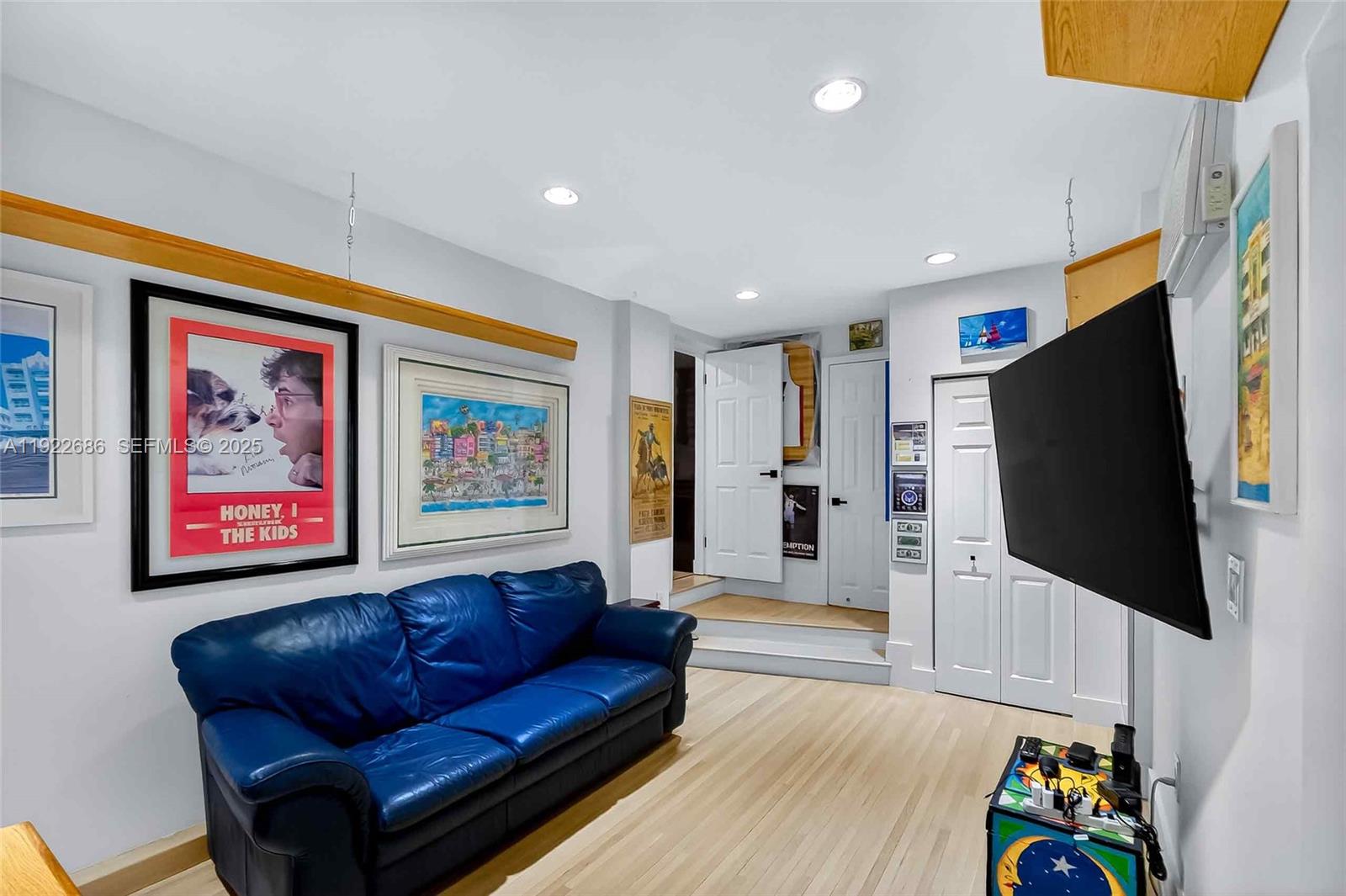 BISCAYNE POINT - Residential