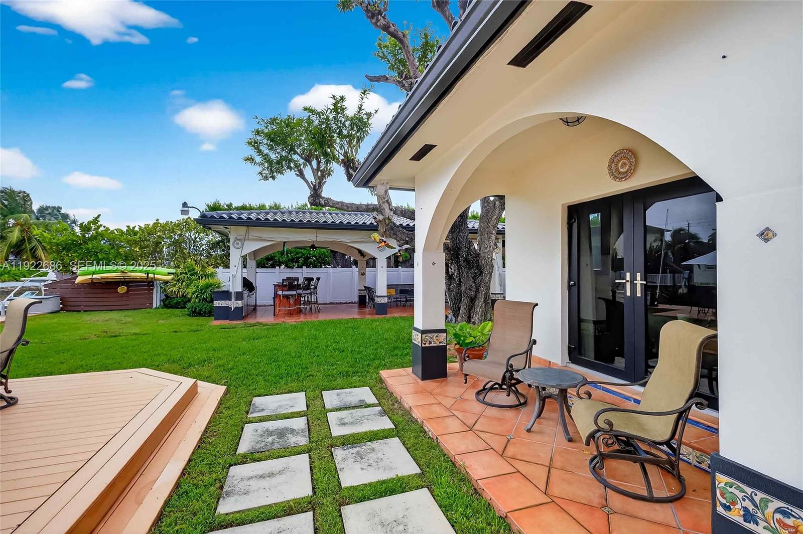 BISCAYNE POINT - Residential