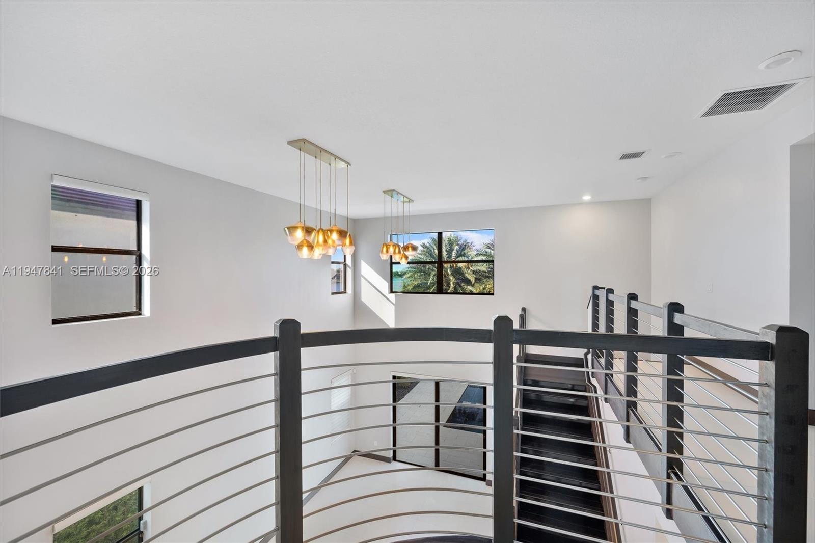 DUNNWOODY LAKE - Residential