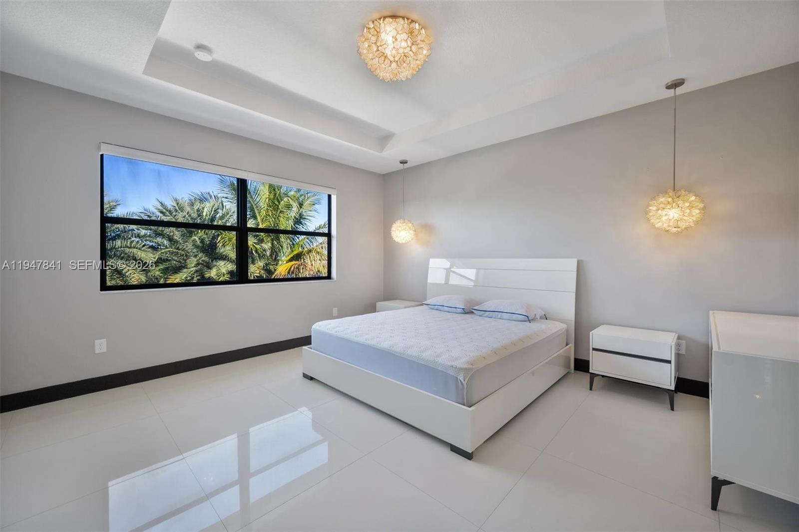 DUNNWOODY LAKE - Residential