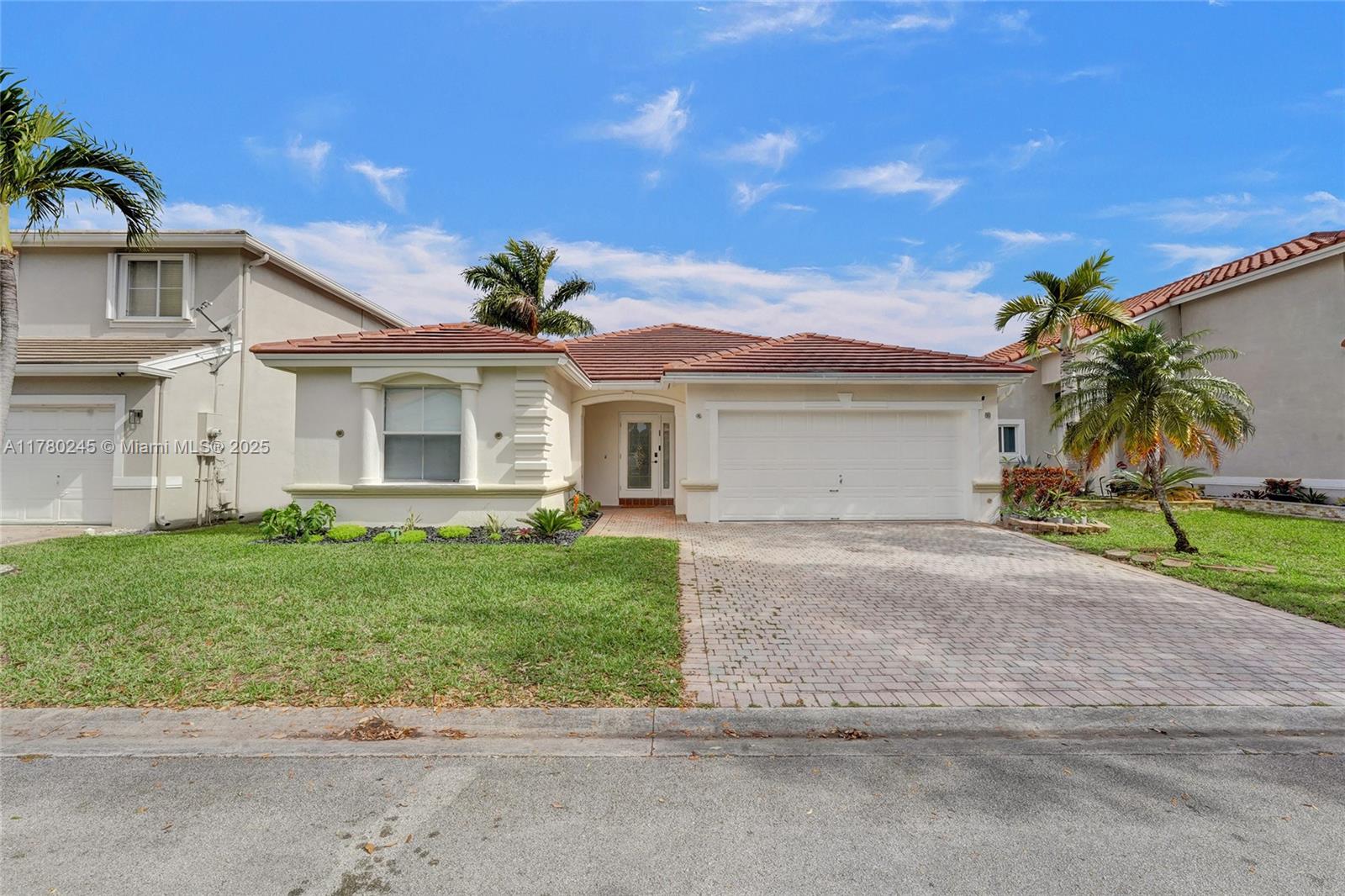 BANYAN OAKRIDGE PLAT - Residential