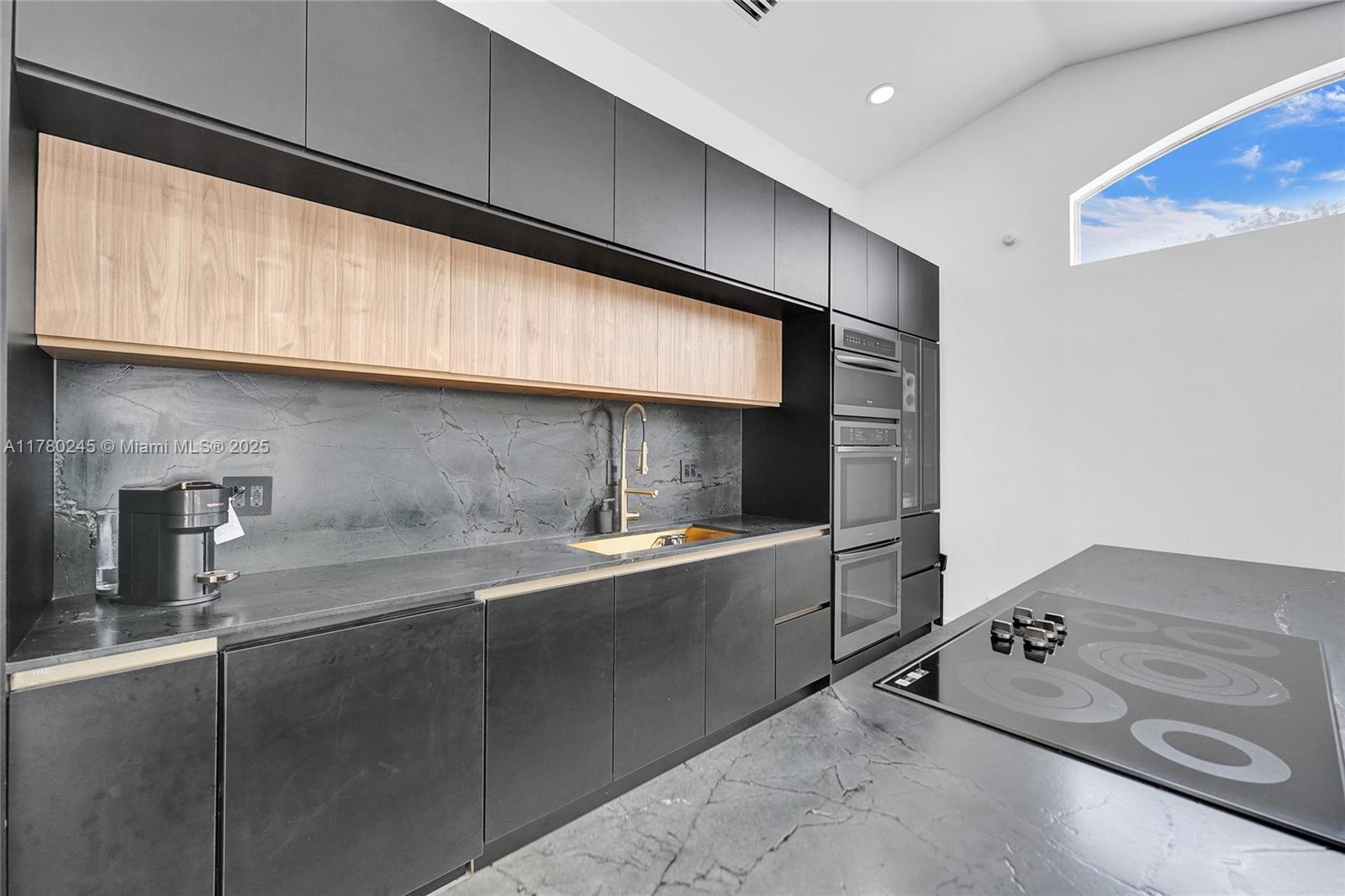 BANYAN OAKRIDGE PLAT - Residential