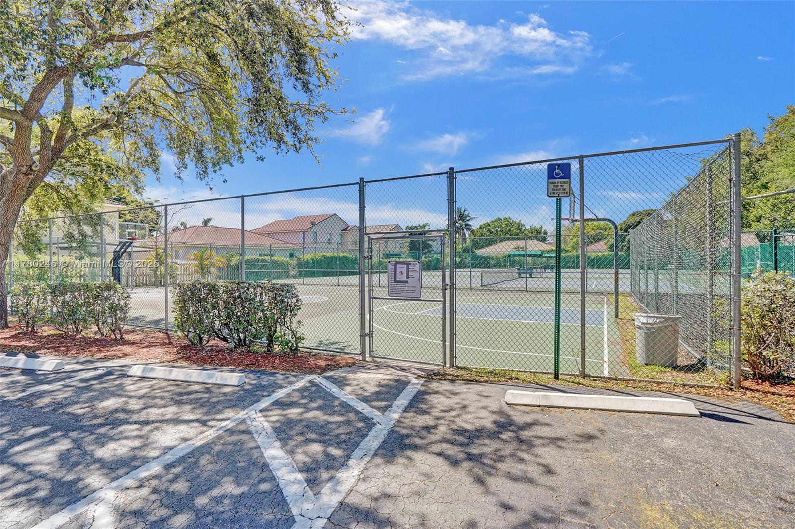 BANYAN OAKRIDGE PLAT - Residential