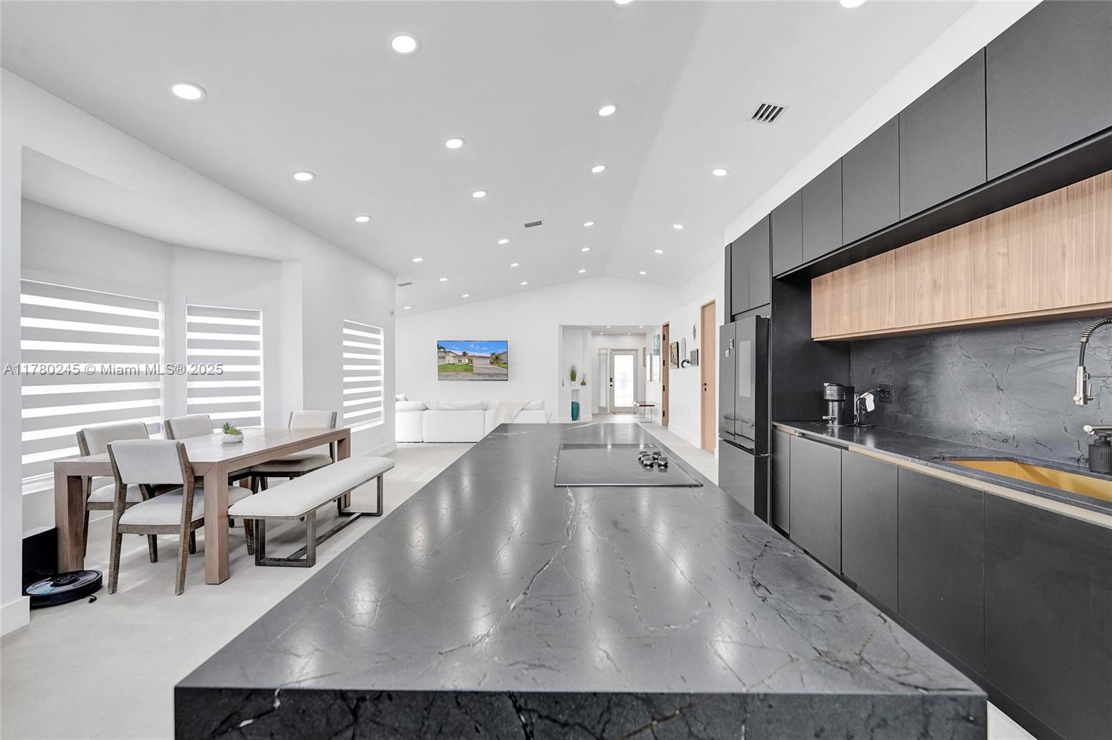 BANYAN OAKRIDGE PLAT - Residential