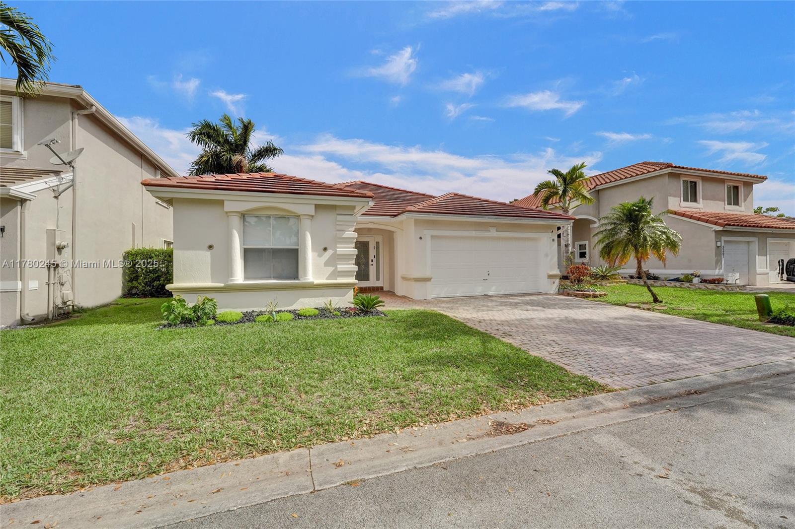 BANYAN OAKRIDGE PLAT - Residential