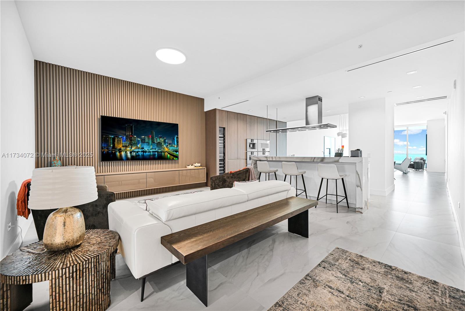 18501 Collins Ave 2103
