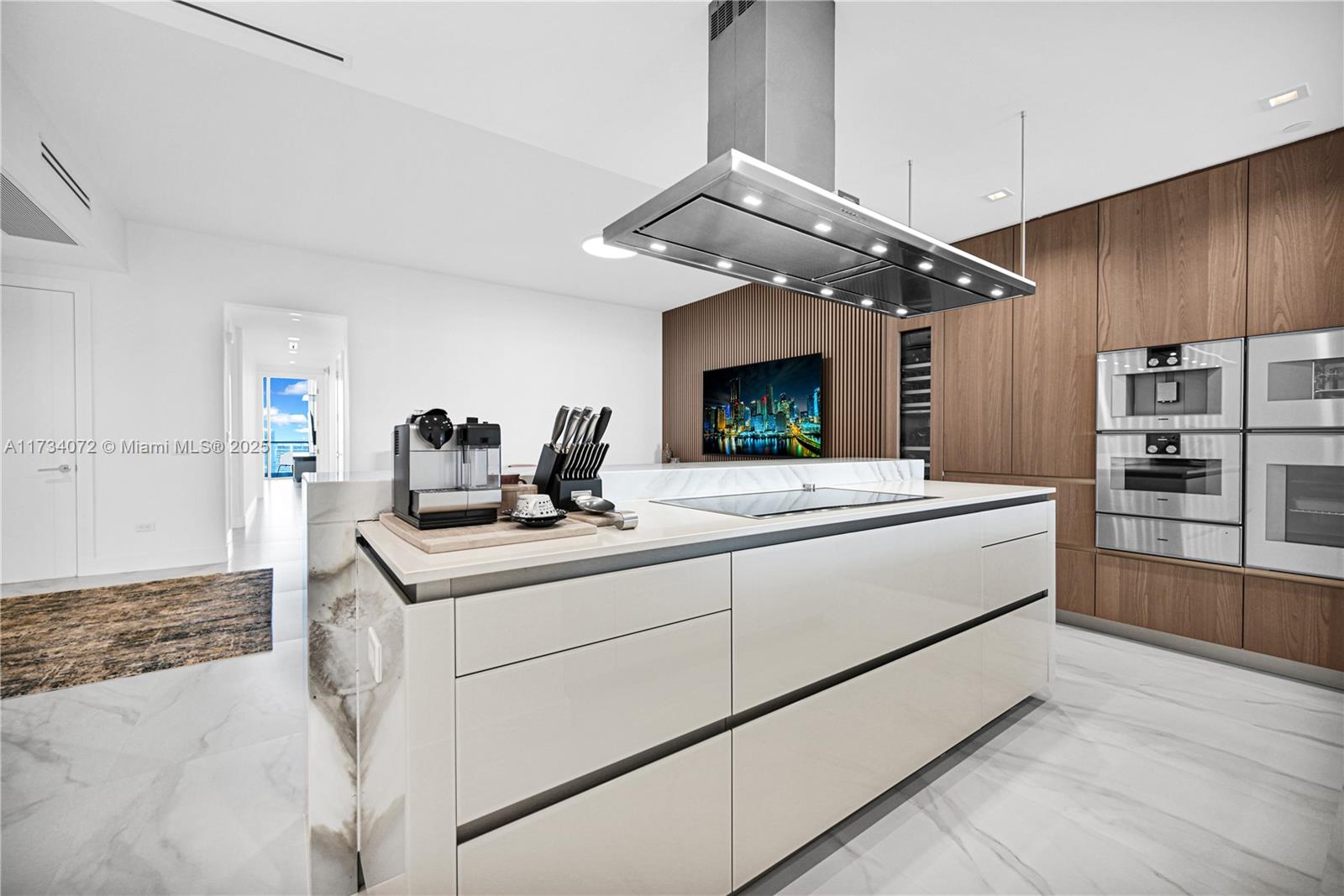 NORTH BISCAYNE BEACH AMEN - Residential