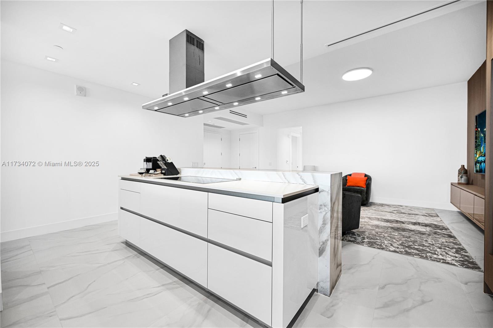 NORTH BISCAYNE BEACH AMEN - Residential