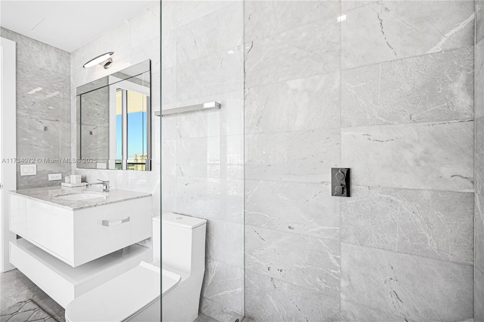 NORTH BISCAYNE BEACH AMEN - Residential