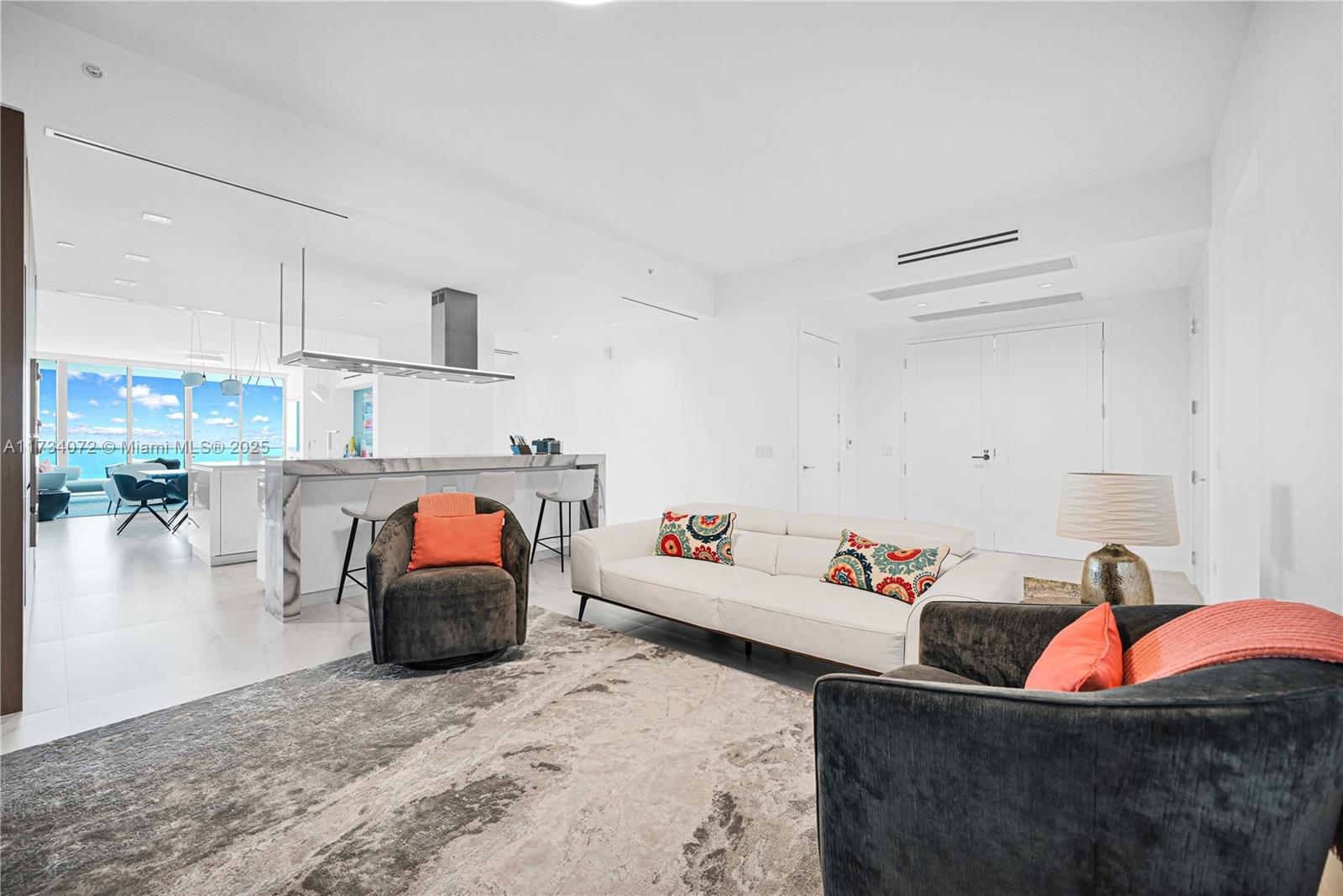 18501 Collins Ave 2103
