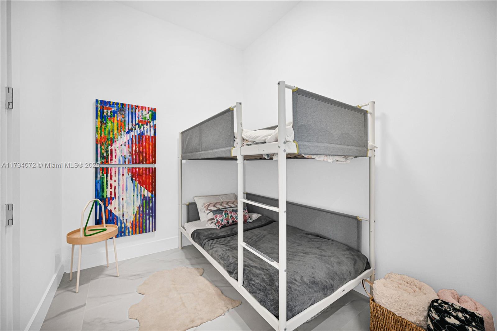 NORTH BISCAYNE BEACH AMEN - Residential