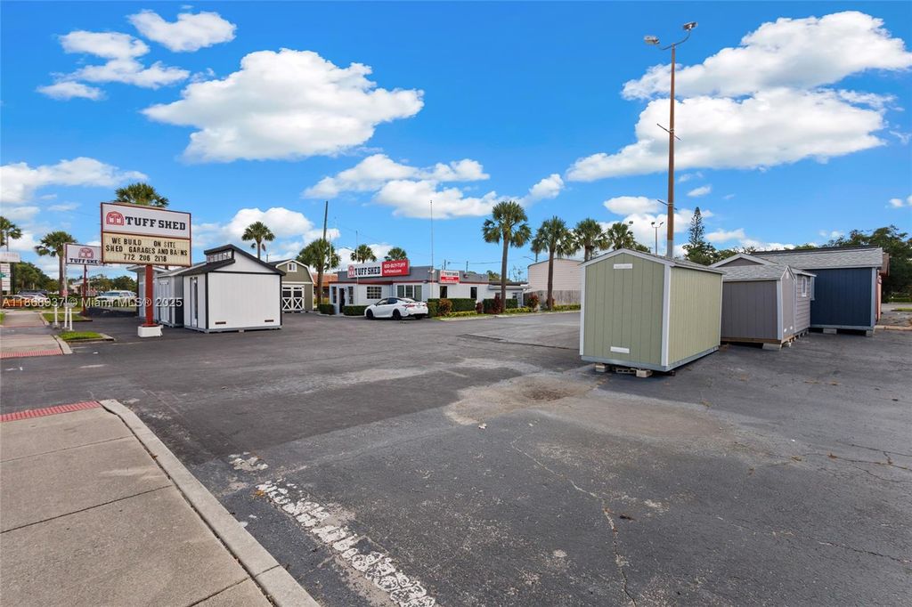 Photo of 2402 S US Hwy 1, Fort Pierce, FL 34982 (MLS # A11868937)