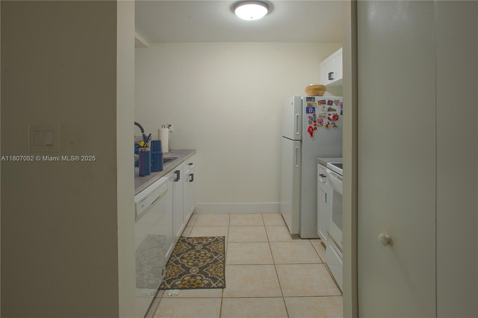 CLUB QUARTERS AT RAINTREE - Residential