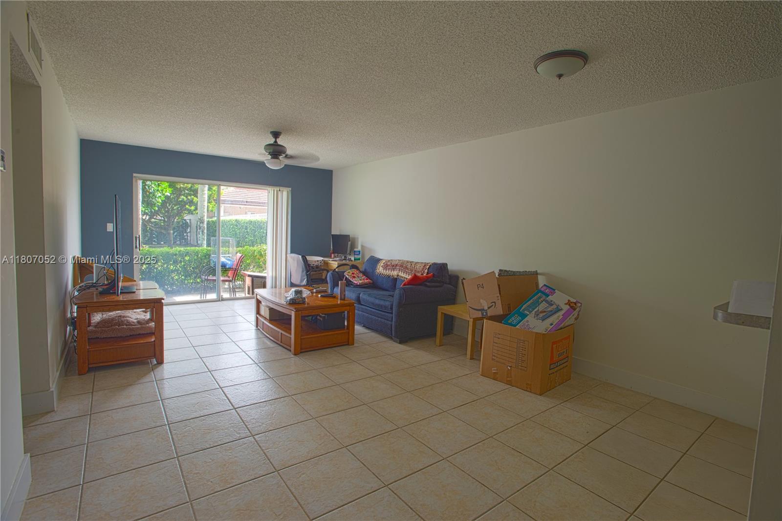 CLUB QUARTERS AT RAINTREE - Residential