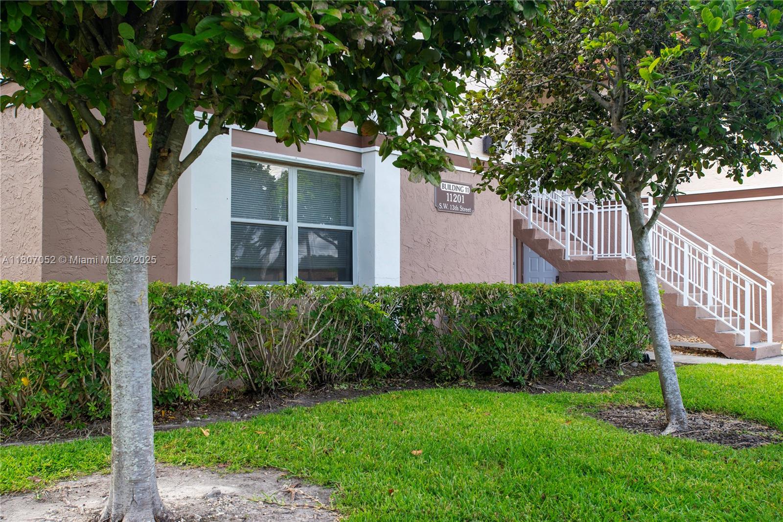 11201 SW 13th St 101