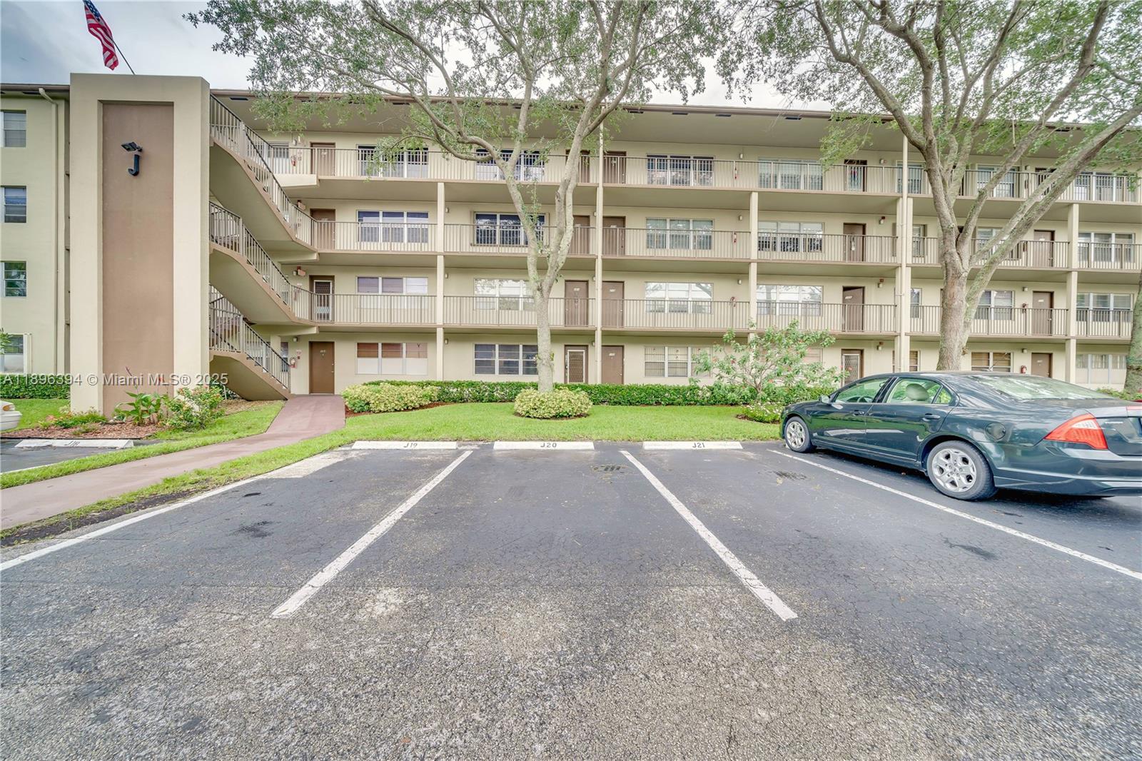 NEW HAMPTON AT CENTURY VI - Residential Lease