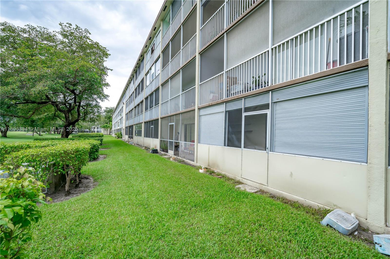 NEW HAMPTON AT CENTURY VI - Residential Lease