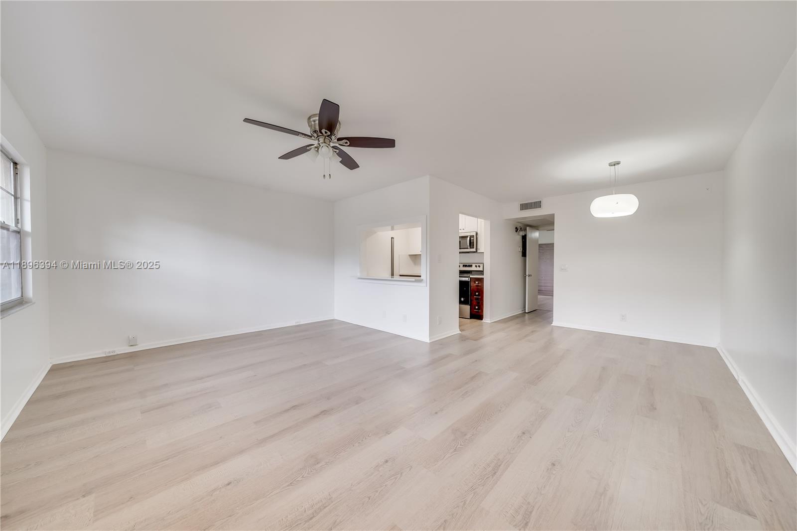 NEW HAMPTON AT CENTURY VI - Residential Lease