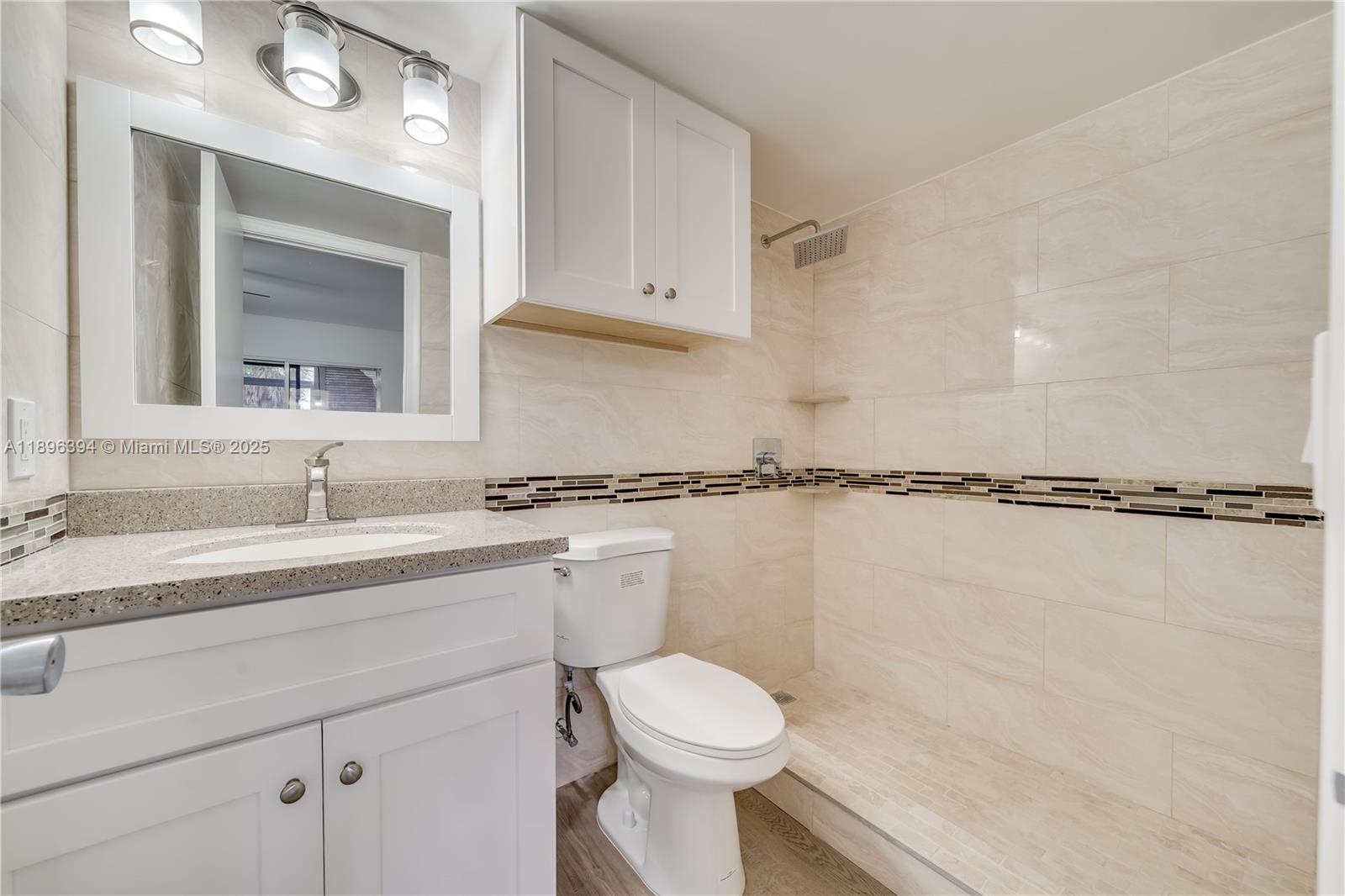 NEW HAMPTON AT CENTURY VI - Residential Lease
