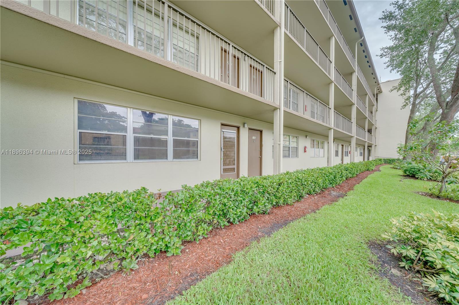 NEW HAMPTON AT CENTURY VI - Residential Lease