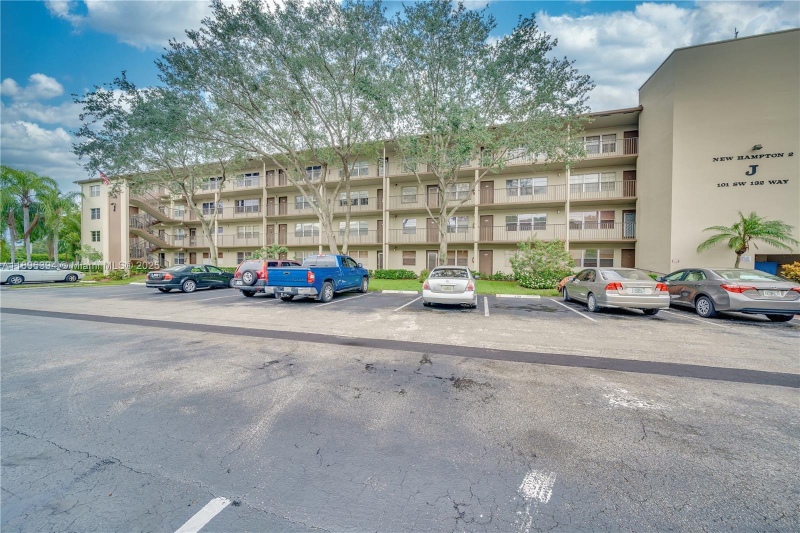 NEW HAMPTON AT CENTURY VI - Residential Lease