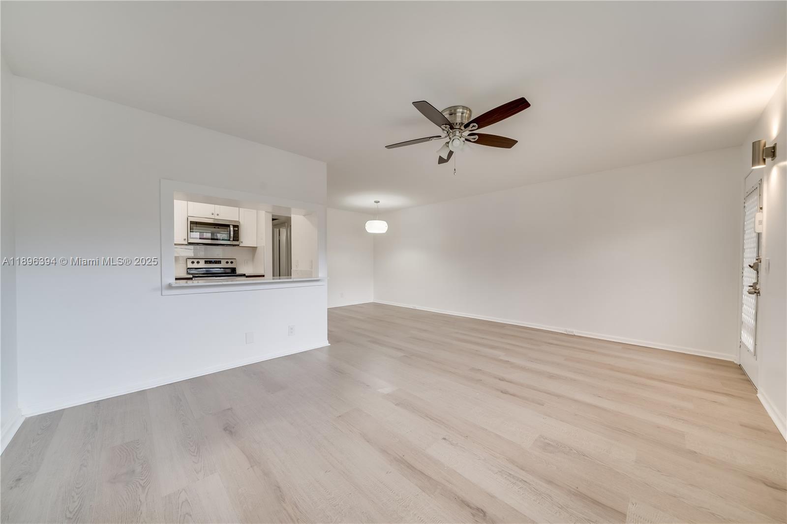 NEW HAMPTON AT CENTURY VI - Residential Lease