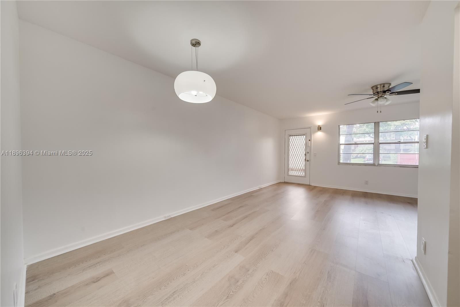 NEW HAMPTON AT CENTURY VI - Residential Lease