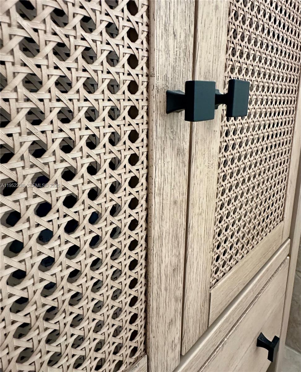 DEVON-AIRE VILLAS SEC 2 - Residential