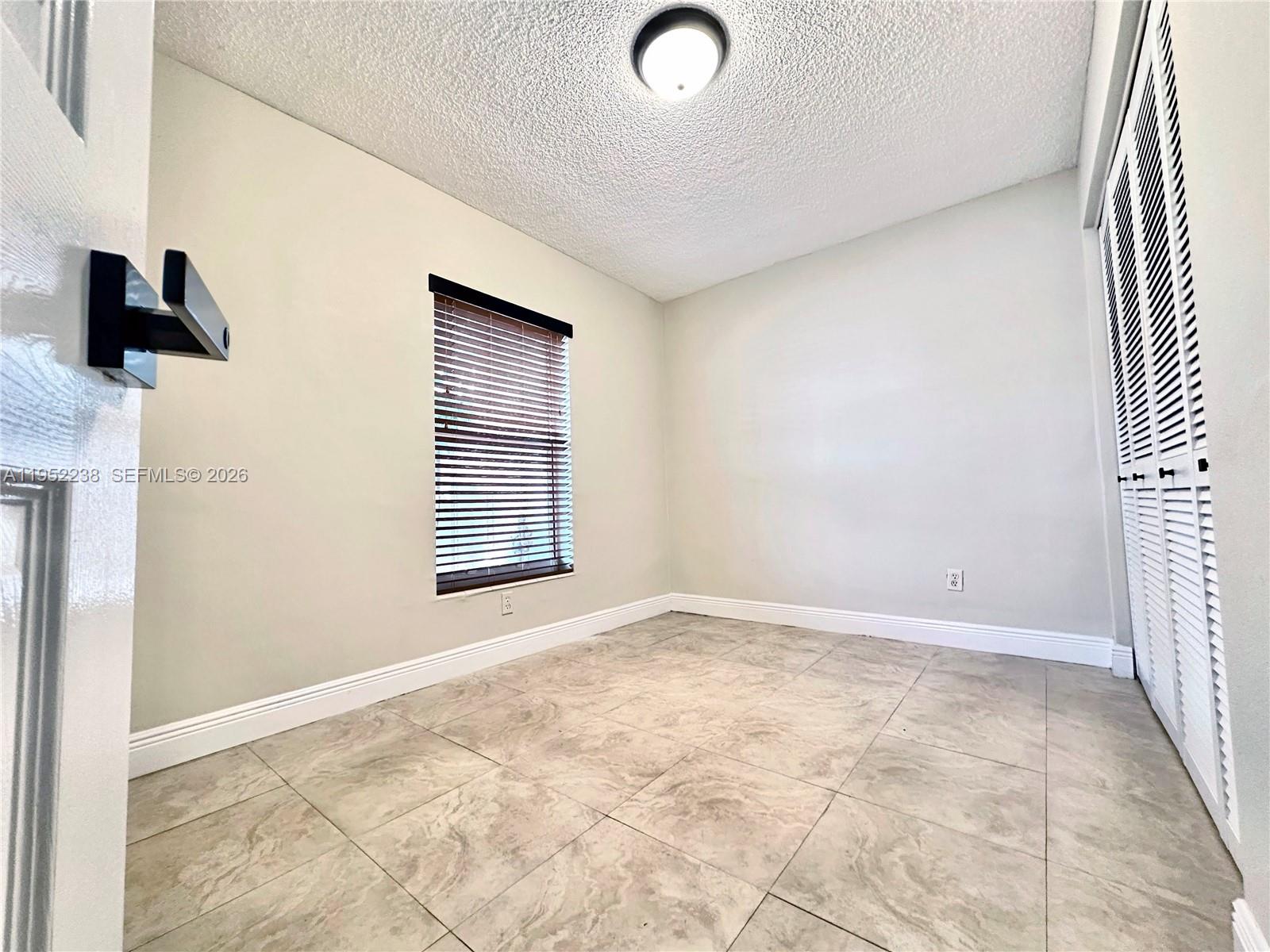 DEVON-AIRE VILLAS SEC 2 - Residential