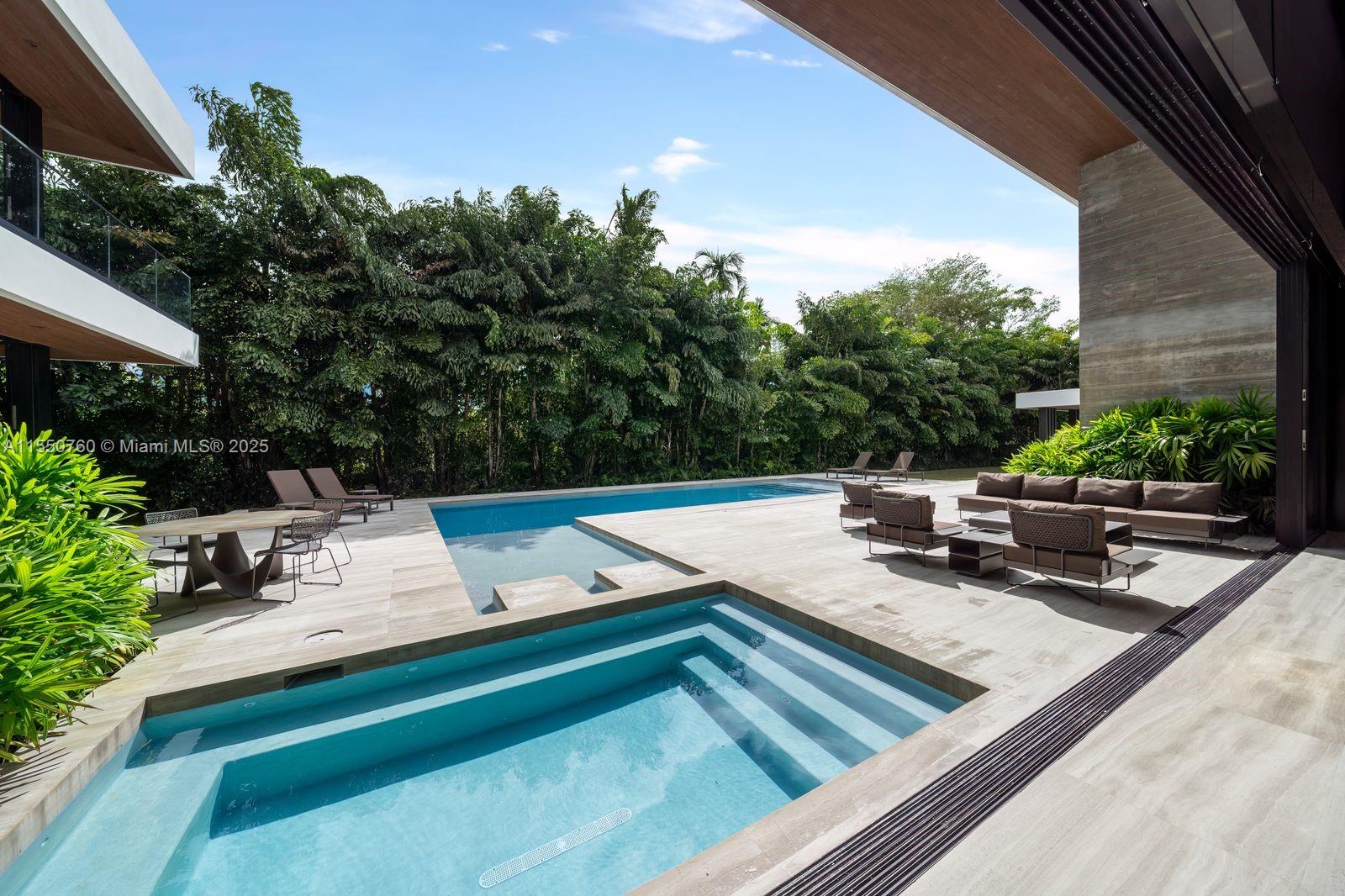 BAY HARBOR ISLAND - Residential