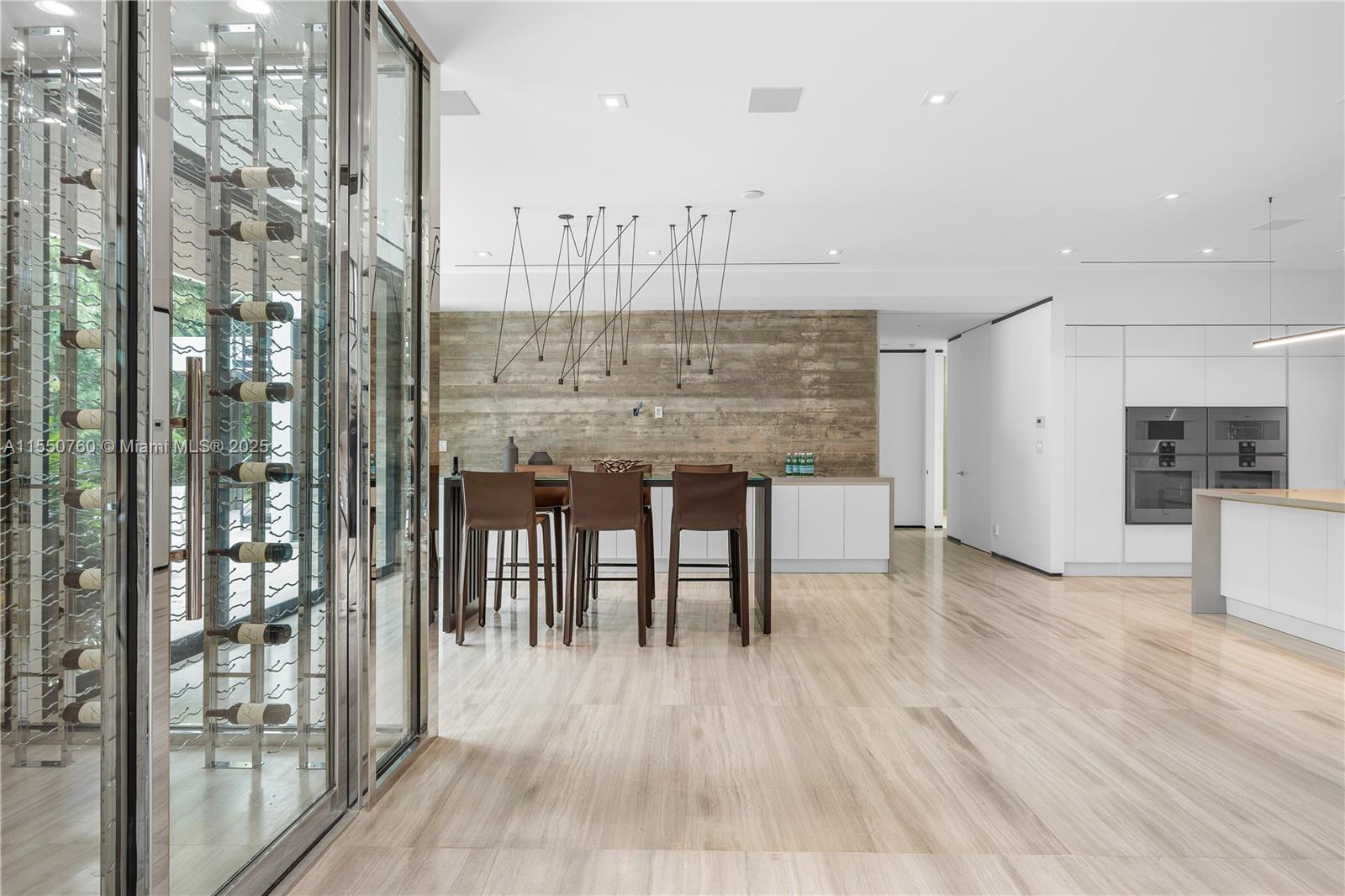 BAY HARBOR ISLAND - Residential