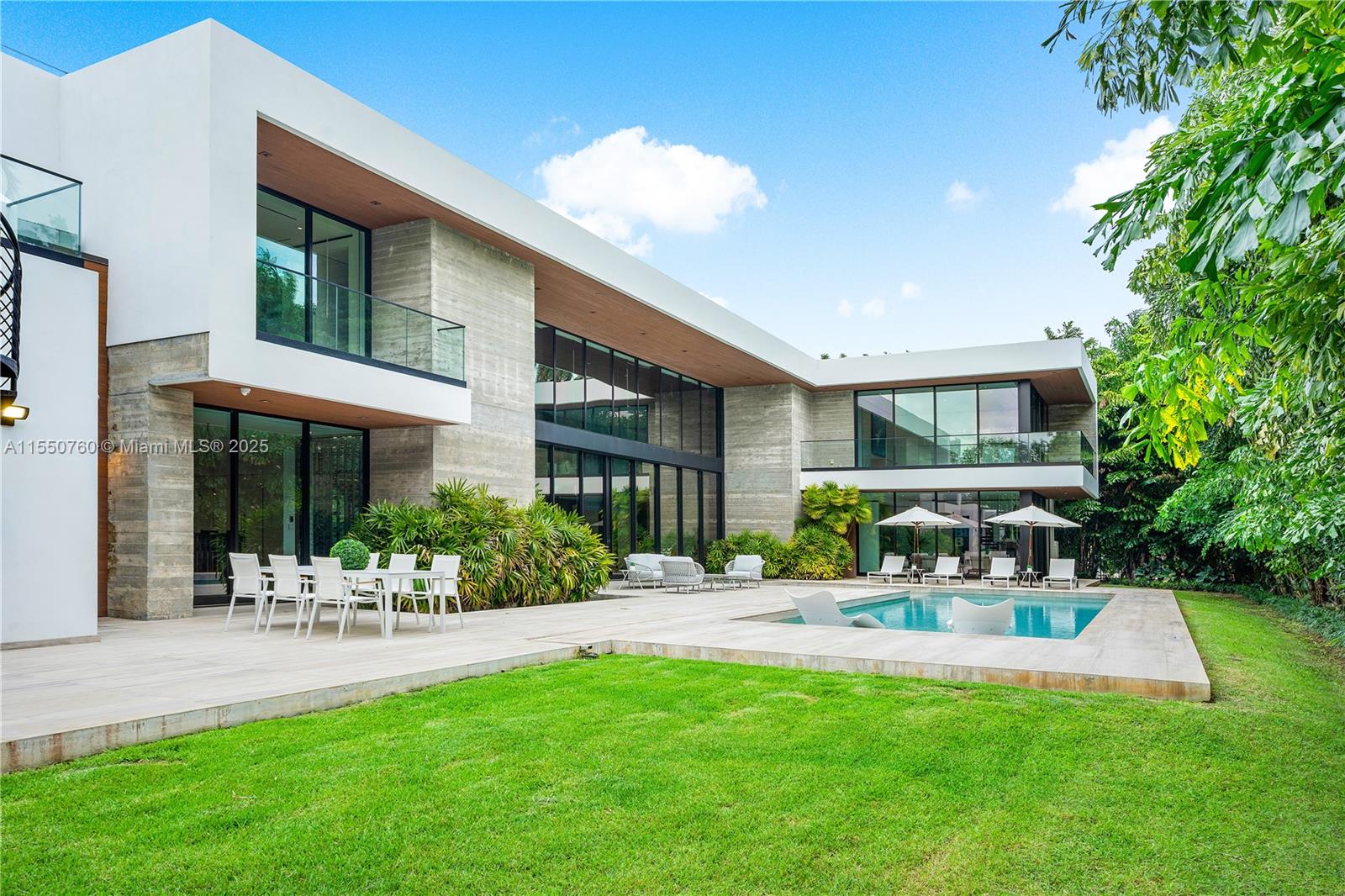 BAY HARBOR ISLAND - Residential