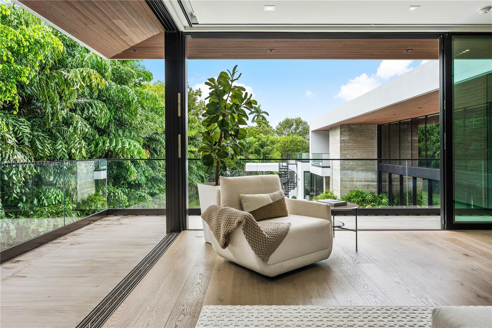 BAY HARBOR ISLAND - Residential